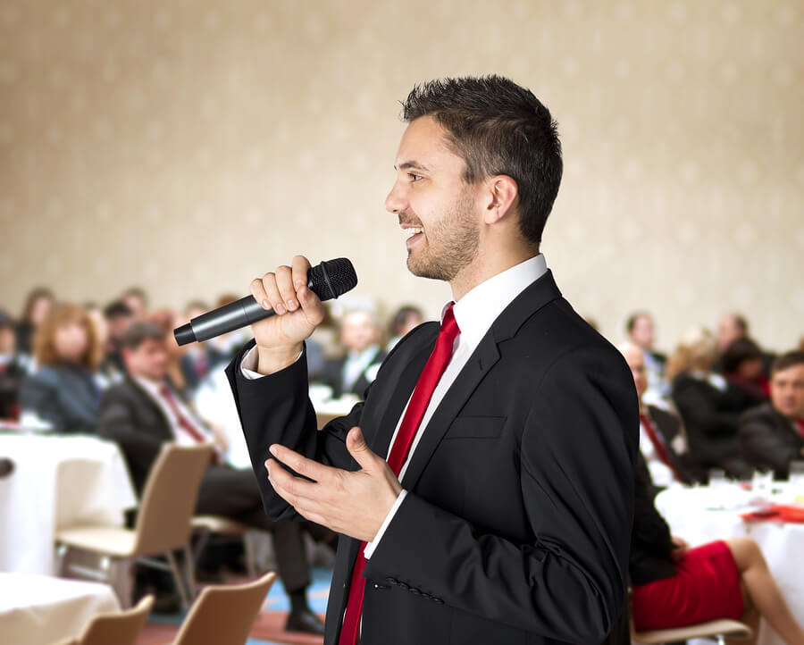 15 Tips to Speaking in Front of People | Little Things Matter